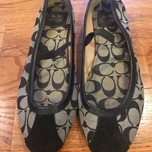 Coach flats